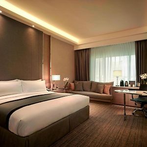 Executive Deluxe King Room